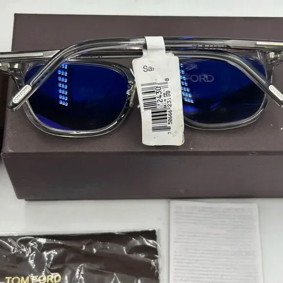 Unisex Tom Ford sunglasses TF1040D 20 C 52818140–2 made in Italy smoke/black - Picture 6 of 11